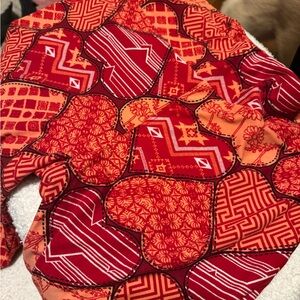 LuLaRoe valentine hearts leggings